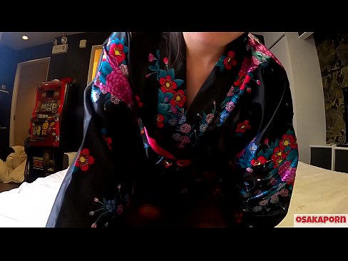 ❤️ Gənc cosplay qız bir atlı qadında fışqırma ilə orgazm olmaq üçün cinsi sevir. Həvəskar videoda ənənəvi yapon geyimində tüklü pişik və gözəl döşləri olan asiyalı qız sikişmə oyuncaqları ilə mastürbasyon nümayiş etdirir. Sakura 3 OSAKAPORN. ️ Keyfiyyətli seks bizdə ﹏